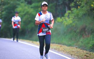 BIB: 2202
                            <button type="button" onclick="openModal(6370793)" class="btn btn-primary btn-sm float-right btn-popup" data-toggle="modal" data-target=".modal-high-quality">
                        <i class="fas fa-shopping-cart"></i> Add to Cart
                    </button>
                                            <button type="button" onclick="isThisMe(6370793, true)" class="btn btn-success btn-sm float-right btn-popup btn-isme hidden" data-toggle="tooltip" data-placement="bottom" title="นี่คือรูปของคุณใช่ไหม คลิกที่นี่เพื่อเอาเข้าอัลบั้ม">
                        <i class="fas fa-plus"></i> Add to album
                    </button>
                    <button type="button" onclick="isThisMe(6370793, false)" class="btn btn-warning btn-sm float-right btn-popup btn-isnotme hidden">
                        <i class="fas fa-ban"></i> Remove from album
                    </button>