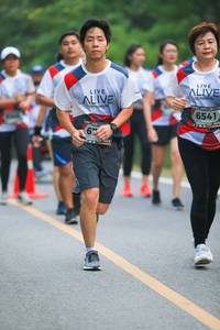 BIB: 6541
                            <button type="button" onclick="openModal(6367889)" class="btn btn-primary btn-sm float-right btn-popup" data-toggle="modal" data-target=".modal-high-quality">
                        <i class="fas fa-shopping-cart"></i> Add to Cart
                    </button>
                                            <button type="button" onclick="isThisMe(6367889, true)" class="btn btn-success btn-sm float-right btn-popup btn-isme hidden" data-toggle="tooltip" data-placement="bottom" title="นี่คือรูปของคุณใช่ไหม คลิกที่นี่เพื่อเอาเข้าอัลบั้ม">
                        <i class="fas fa-plus"></i> Add to album
                    </button>
                    <button type="button" onclick="isThisMe(6367889, false)" class="btn btn-warning btn-sm float-right btn-popup btn-isnotme hidden">
                        <i class="fas fa-ban"></i> Remove from album
                    </button>