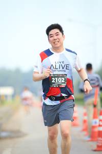 BIB: 2102, 121
                            <button type="button" onclick="openModal(6343474)" class="btn btn-primary btn-sm float-right btn-popup" data-toggle="modal" data-target=".modal-high-quality">
                        <i class="fas fa-shopping-cart"></i> Add to Cart
                    </button>
                                            <button type="button" onclick="isThisMe(6343474, true)" class="btn btn-success btn-sm float-right btn-popup btn-isme hidden" data-toggle="tooltip" data-placement="bottom" title="นี่คือรูปของคุณใช่ไหม คลิกที่นี่เพื่อเอาเข้าอัลบั้ม">
                        <i class="fas fa-plus"></i> Add to album
                    </button>
                    <button type="button" onclick="isThisMe(6343474, false)" class="btn btn-warning btn-sm float-right btn-popup btn-isnotme hidden">
                        <i class="fas fa-ban"></i> Remove from album
                    </button>