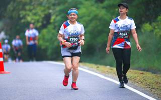 BIB: 3043, 2760
                            <button type="button" onclick="openModal(6370791)" class="btn btn-primary btn-sm float-right btn-popup" data-toggle="modal" data-target=".modal-high-quality">
                        <i class="fas fa-shopping-cart"></i> Add to Cart
                    </button>
                                            <button type="button" onclick="isThisMe(6370791, true)" class="btn btn-success btn-sm float-right btn-popup btn-isme hidden" data-toggle="tooltip" data-placement="bottom" title="นี่คือรูปของคุณใช่ไหม คลิกที่นี่เพื่อเอาเข้าอัลบั้ม">
                        <i class="fas fa-plus"></i> Add to album
                    </button>
                    <button type="button" onclick="isThisMe(6370791, false)" class="btn btn-warning btn-sm float-right btn-popup btn-isnotme hidden">
                        <i class="fas fa-ban"></i> Remove from album
                    </button>