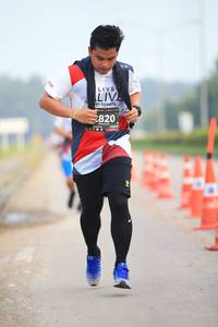 BIB: 820, 124
                            <button type="button" onclick="openModal(6342313)" class="btn btn-primary btn-sm float-right btn-popup" data-toggle="modal" data-target=".modal-high-quality">
                        <i class="fas fa-shopping-cart"></i> Add to Cart
                    </button>
                                            <button type="button" onclick="isThisMe(6342313, true)" class="btn btn-success btn-sm float-right btn-popup btn-isme hidden" data-toggle="tooltip" data-placement="bottom" title="นี่คือรูปของคุณใช่ไหม คลิกที่นี่เพื่อเอาเข้าอัลบั้ม">
                        <i class="fas fa-plus"></i> Add to album
                    </button>
                    <button type="button" onclick="isThisMe(6342313, false)" class="btn btn-warning btn-sm float-right btn-popup btn-isnotme hidden">
                        <i class="fas fa-ban"></i> Remove from album
                    </button>