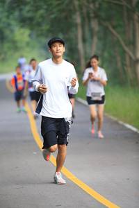 BIB: 
                            <button type="button" onclick="openModal(6358179)" class="btn btn-primary btn-sm float-right btn-popup" data-toggle="modal" data-target=".modal-high-quality">
                        <i class="fas fa-shopping-cart"></i> Add to Cart
                    </button>
                                            <button type="button" onclick="isThisMe(6358179, true)" class="btn btn-success btn-sm float-right btn-popup btn-isme hidden" data-toggle="tooltip" data-placement="bottom" title="นี่คือรูปของคุณใช่ไหม คลิกที่นี่เพื่อเอาเข้าอัลบั้ม">
                        <i class="fas fa-plus"></i> Add to album
                    </button>
                    <button type="button" onclick="isThisMe(6358179, false)" class="btn btn-warning btn-sm float-right btn-popup btn-isnotme hidden">
                        <i class="fas fa-ban"></i> Remove from album
                    </button>