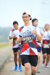 BIB: 2737, 128
                            <button type="button" onclick="openModal(6343242)" class="btn btn-primary btn-sm float-right btn-popup" data-toggle="modal" data-target=".modal-high-quality">
                        <i class="fas fa-shopping-cart"></i> Add to Cart
                    </button>
                                            <button type="button" onclick="isThisMe(6343242, true)" class="btn btn-success btn-sm float-right btn-popup btn-isme hidden" data-toggle="tooltip" data-placement="bottom" title="นี่คือรูปของคุณใช่ไหม คลิกที่นี่เพื่อเอาเข้าอัลบั้ม">
                        <i class="fas fa-plus"></i> Add to album
                    </button>
                    <button type="button" onclick="isThisMe(6343242, false)" class="btn btn-warning btn-sm float-right btn-popup btn-isnotme hidden">
                        <i class="fas fa-ban"></i> Remove from album
                    </button>