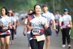 BIB: 594, 6583
                            <button type="button" onclick="openModal(6358145)" class="btn btn-primary btn-sm float-right btn-popup" data-toggle="modal" data-target=".modal-high-quality">
                        <i class="fas fa-shopping-cart"></i> Add to Cart
                    </button>
                                            <button type="button" onclick="isThisMe(6358145, true)" class="btn btn-success btn-sm float-right btn-popup btn-isme hidden" data-toggle="tooltip" data-placement="bottom" title="นี่คือรูปของคุณใช่ไหม คลิกที่นี่เพื่อเอาเข้าอัลบั้ม">
                        <i class="fas fa-plus"></i> Add to album
                    </button>
                    <button type="button" onclick="isThisMe(6358145, false)" class="btn btn-warning btn-sm float-right btn-popup btn-isnotme hidden">
                        <i class="fas fa-ban"></i> Remove from album
                    </button>