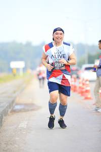 BIB: 2195
                            <button type="button" onclick="openModal(6344433)" class="btn btn-primary btn-sm float-right btn-popup" data-toggle="modal" data-target=".modal-high-quality">
                        <i class="fas fa-shopping-cart"></i> Add to Cart
                    </button>
                                            <button type="button" onclick="isThisMe(6344433, true)" class="btn btn-success btn-sm float-right btn-popup btn-isme hidden" data-toggle="tooltip" data-placement="bottom" title="นี่คือรูปของคุณใช่ไหม คลิกที่นี่เพื่อเอาเข้าอัลบั้ม">
                        <i class="fas fa-plus"></i> Add to album
                    </button>
                    <button type="button" onclick="isThisMe(6344433, false)" class="btn btn-warning btn-sm float-right btn-popup btn-isnotme hidden">
                        <i class="fas fa-ban"></i> Remove from album
                    </button>