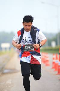 BIB: 2820, 128
                            <button type="button" onclick="openModal(6342413)" class="btn btn-primary btn-sm float-right btn-popup" data-toggle="modal" data-target=".modal-high-quality">
                        <i class="fas fa-shopping-cart"></i> Add to Cart
                    </button>
                                            <button type="button" onclick="isThisMe(6342413, true)" class="btn btn-success btn-sm float-right btn-popup btn-isme hidden" data-toggle="tooltip" data-placement="bottom" title="นี่คือรูปของคุณใช่ไหม คลิกที่นี่เพื่อเอาเข้าอัลบั้ม">
                        <i class="fas fa-plus"></i> Add to album
                    </button>
                    <button type="button" onclick="isThisMe(6342413, false)" class="btn btn-warning btn-sm float-right btn-popup btn-isnotme hidden">
                        <i class="fas fa-ban"></i> Remove from album
                    </button>