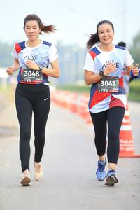 BIB: 3048, 3042
                            <button type="button" onclick="openModal(6344520)" class="btn btn-primary btn-sm float-right btn-popup" data-toggle="modal" data-target=".modal-high-quality">
                        <i class="fas fa-shopping-cart"></i> Add to Cart
                    </button>
                                            <button type="button" onclick="isThisMe(6344520, true)" class="btn btn-success btn-sm float-right btn-popup btn-isme hidden" data-toggle="tooltip" data-placement="bottom" title="นี่คือรูปของคุณใช่ไหม คลิกที่นี่เพื่อเอาเข้าอัลบั้ม">
                        <i class="fas fa-plus"></i> Add to album
                    </button>
                    <button type="button" onclick="isThisMe(6344520, false)" class="btn btn-warning btn-sm float-right btn-popup btn-isnotme hidden">
                        <i class="fas fa-ban"></i> Remove from album
                    </button>