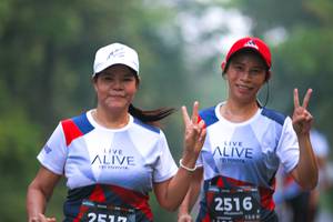 BIB: 2516, 120, 2517
                            <button type="button" onclick="openModal(6370486)" class="btn btn-primary btn-sm float-right btn-popup" data-toggle="modal" data-target=".modal-high-quality">
                        <i class="fas fa-shopping-cart"></i> Add to Cart
                    </button>
                                            <button type="button" onclick="isThisMe(6370486, true)" class="btn btn-success btn-sm float-right btn-popup btn-isme hidden" data-toggle="tooltip" data-placement="bottom" title="นี่คือรูปของคุณใช่ไหม คลิกที่นี่เพื่อเอาเข้าอัลบั้ม">
                        <i class="fas fa-plus"></i> Add to album
                    </button>
                    <button type="button" onclick="isThisMe(6370486, false)" class="btn btn-warning btn-sm float-right btn-popup btn-isnotme hidden">
                        <i class="fas fa-ban"></i> Remove from album
                    </button>