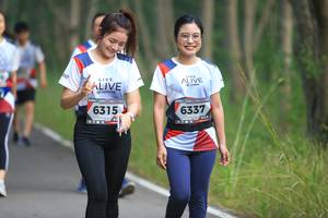 BIB: 6315, 6337
                            <button type="button" onclick="openModal(6357355)" class="btn btn-primary btn-sm float-right btn-popup" data-toggle="modal" data-target=".modal-high-quality">
                        <i class="fas fa-shopping-cart"></i> Add to Cart
                    </button>
                                            <button type="button" onclick="isThisMe(6357355, true)" class="btn btn-success btn-sm float-right btn-popup btn-isme hidden" data-toggle="tooltip" data-placement="bottom" title="นี่คือรูปของคุณใช่ไหม คลิกที่นี่เพื่อเอาเข้าอัลบั้ม">
                        <i class="fas fa-plus"></i> Add to album
                    </button>
                    <button type="button" onclick="isThisMe(6357355, false)" class="btn btn-warning btn-sm float-right btn-popup btn-isnotme hidden">
                        <i class="fas fa-ban"></i> Remove from album
                    </button>