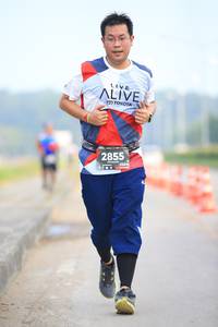 BIB: 2855
                            <button type="button" onclick="openModal(6344286)" class="btn btn-primary btn-sm float-right btn-popup" data-toggle="modal" data-target=".modal-high-quality">
                        <i class="fas fa-shopping-cart"></i> Add to Cart
                    </button>
                                            <button type="button" onclick="isThisMe(6344286, true)" class="btn btn-success btn-sm float-right btn-popup btn-isme hidden" data-toggle="tooltip" data-placement="bottom" title="นี่คือรูปของคุณใช่ไหม คลิกที่นี่เพื่อเอาเข้าอัลบั้ม">
                        <i class="fas fa-plus"></i> Add to album
                    </button>
                    <button type="button" onclick="isThisMe(6344286, false)" class="btn btn-warning btn-sm float-right btn-popup btn-isnotme hidden">
                        <i class="fas fa-ban"></i> Remove from album
                    </button>