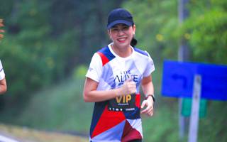 BIB: 
                            <button type="button" onclick="openModal(6370935)" class="btn btn-primary btn-sm float-right btn-popup" data-toggle="modal" data-target=".modal-high-quality">
                        <i class="fas fa-shopping-cart"></i> Add to Cart
                    </button>
                                            <button type="button" onclick="isThisMe(6370935, true)" class="btn btn-success btn-sm float-right btn-popup btn-isme hidden" data-toggle="tooltip" data-placement="bottom" title="นี่คือรูปของคุณใช่ไหม คลิกที่นี่เพื่อเอาเข้าอัลบั้ม">
                        <i class="fas fa-plus"></i> Add to album
                    </button>
                    <button type="button" onclick="isThisMe(6370935, false)" class="btn btn-warning btn-sm float-right btn-popup btn-isnotme hidden">
                        <i class="fas fa-ban"></i> Remove from album
                    </button>