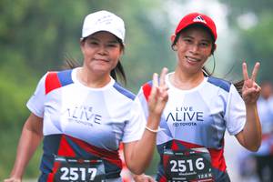 BIB: 2516, 2517, 128
                            <button type="button" onclick="openModal(6370488)" class="btn btn-primary btn-sm float-right btn-popup" data-toggle="modal" data-target=".modal-high-quality">
                        <i class="fas fa-shopping-cart"></i> Add to Cart
                    </button>
                                            <button type="button" onclick="isThisMe(6370488, true)" class="btn btn-success btn-sm float-right btn-popup btn-isme hidden" data-toggle="tooltip" data-placement="bottom" title="นี่คือรูปของคุณใช่ไหม คลิกที่นี่เพื่อเอาเข้าอัลบั้ม">
                        <i class="fas fa-plus"></i> Add to album
                    </button>
                    <button type="button" onclick="isThisMe(6370488, false)" class="btn btn-warning btn-sm float-right btn-popup btn-isnotme hidden">
                        <i class="fas fa-ban"></i> Remove from album
                    </button>