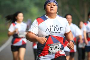 BIB: 7165
                            <button type="button" onclick="openModal(6357176)" class="btn btn-primary btn-sm float-right btn-popup" data-toggle="modal" data-target=".modal-high-quality">
                        <i class="fas fa-shopping-cart"></i> Add to Cart
                    </button>
                                            <button type="button" onclick="isThisMe(6357176, true)" class="btn btn-success btn-sm float-right btn-popup btn-isme hidden" data-toggle="tooltip" data-placement="bottom" title="นี่คือรูปของคุณใช่ไหม คลิกที่นี่เพื่อเอาเข้าอัลบั้ม">
                        <i class="fas fa-plus"></i> Add to album
                    </button>
                    <button type="button" onclick="isThisMe(6357176, false)" class="btn btn-warning btn-sm float-right btn-popup btn-isnotme hidden">
                        <i class="fas fa-ban"></i> Remove from album
                    </button>