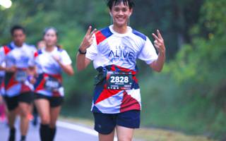 BIB: 2828
                            <button type="button" onclick="openModal(6370877)" class="btn btn-primary btn-sm float-right btn-popup" data-toggle="modal" data-target=".modal-high-quality">
                        <i class="fas fa-shopping-cart"></i> Add to Cart
                    </button>
                                            <button type="button" onclick="isThisMe(6370877, true)" class="btn btn-success btn-sm float-right btn-popup btn-isme hidden" data-toggle="tooltip" data-placement="bottom" title="นี่คือรูปของคุณใช่ไหม คลิกที่นี่เพื่อเอาเข้าอัลบั้ม">
                        <i class="fas fa-plus"></i> Add to album
                    </button>
                    <button type="button" onclick="isThisMe(6370877, false)" class="btn btn-warning btn-sm float-right btn-popup btn-isnotme hidden">
                        <i class="fas fa-ban"></i> Remove from album
                    </button>