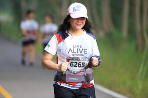 BIB: 6265
                            <button type="button" onclick="openModal(6357407)" class="btn btn-primary btn-sm float-right btn-popup" data-toggle="modal" data-target=".modal-high-quality">
                        <i class="fas fa-shopping-cart"></i> Add to Cart
                    </button>
                                            <button type="button" onclick="isThisMe(6357407, true)" class="btn btn-success btn-sm float-right btn-popup btn-isme hidden" data-toggle="tooltip" data-placement="bottom" title="นี่คือรูปของคุณใช่ไหม คลิกที่นี่เพื่อเอาเข้าอัลบั้ม">
                        <i class="fas fa-plus"></i> Add to album
                    </button>
                    <button type="button" onclick="isThisMe(6357407, false)" class="btn btn-warning btn-sm float-right btn-popup btn-isnotme hidden">
                        <i class="fas fa-ban"></i> Remove from album
                    </button>