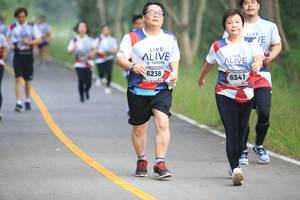 BIB: 6238, 6541
                            <button type="button" onclick="openModal(6356894)" class="btn btn-primary btn-sm float-right btn-popup" data-toggle="modal" data-target=".modal-high-quality">
                        <i class="fas fa-shopping-cart"></i> Add to Cart
                    </button>
                                            <button type="button" onclick="isThisMe(6356894, true)" class="btn btn-success btn-sm float-right btn-popup btn-isme hidden" data-toggle="tooltip" data-placement="bottom" title="นี่คือรูปของคุณใช่ไหม คลิกที่นี่เพื่อเอาเข้าอัลบั้ม">
                        <i class="fas fa-plus"></i> Add to album
                    </button>
                    <button type="button" onclick="isThisMe(6356894, false)" class="btn btn-warning btn-sm float-right btn-popup btn-isnotme hidden">
                        <i class="fas fa-ban"></i> Remove from album
                    </button>