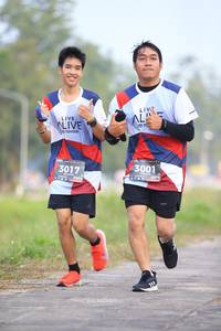 BIB: 3001, 3017
                            <button type="button" onclick="openModal(6343813)" class="btn btn-primary btn-sm float-right btn-popup" data-toggle="modal" data-target=".modal-high-quality">
                        <i class="fas fa-shopping-cart"></i> Add to Cart
                    </button>
                                            <button type="button" onclick="isThisMe(6343813, true)" class="btn btn-success btn-sm float-right btn-popup btn-isme hidden" data-toggle="tooltip" data-placement="bottom" title="นี่คือรูปของคุณใช่ไหม คลิกที่นี่เพื่อเอาเข้าอัลบั้ม">
                        <i class="fas fa-plus"></i> Add to album
                    </button>
                    <button type="button" onclick="isThisMe(6343813, false)" class="btn btn-warning btn-sm float-right btn-popup btn-isnotme hidden">
                        <i class="fas fa-ban"></i> Remove from album
                    </button>