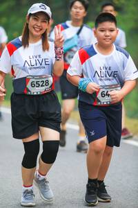 BIB: 6528
                            <button type="button" onclick="openModal(6368189)" class="btn btn-primary btn-sm float-right btn-popup" data-toggle="modal" data-target=".modal-high-quality">
                        <i class="fas fa-shopping-cart"></i> Add to Cart
                    </button>
                                            <button type="button" onclick="isThisMe(6368189, true)" class="btn btn-success btn-sm float-right btn-popup btn-isme hidden" data-toggle="tooltip" data-placement="bottom" title="นี่คือรูปของคุณใช่ไหม คลิกที่นี่เพื่อเอาเข้าอัลบั้ม">
                        <i class="fas fa-plus"></i> Add to album
                    </button>
                    <button type="button" onclick="isThisMe(6368189, false)" class="btn btn-warning btn-sm float-right btn-popup btn-isnotme hidden">
                        <i class="fas fa-ban"></i> Remove from album
                    </button>