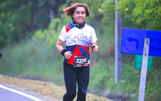 BIB: 2200
                            <button type="button" onclick="openModal(6370952)" class="btn btn-primary btn-sm float-right btn-popup" data-toggle="modal" data-target=".modal-high-quality">
                        <i class="fas fa-shopping-cart"></i> Add to Cart
                    </button>
                                            <button type="button" onclick="isThisMe(6370952, true)" class="btn btn-success btn-sm float-right btn-popup btn-isme hidden" data-toggle="tooltip" data-placement="bottom" title="นี่คือรูปของคุณใช่ไหม คลิกที่นี่เพื่อเอาเข้าอัลบั้ม">
                        <i class="fas fa-plus"></i> Add to album
                    </button>
                    <button type="button" onclick="isThisMe(6370952, false)" class="btn btn-warning btn-sm float-right btn-popup btn-isnotme hidden">
                        <i class="fas fa-ban"></i> Remove from album
                    </button>