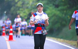 BIB: 276
                            <button type="button" onclick="openModal(6370731)" class="btn btn-primary btn-sm float-right btn-popup" data-toggle="modal" data-target=".modal-high-quality">
                        <i class="fas fa-shopping-cart"></i> Add to Cart
                    </button>
                                            <button type="button" onclick="isThisMe(6370731, true)" class="btn btn-success btn-sm float-right btn-popup btn-isme hidden" data-toggle="tooltip" data-placement="bottom" title="นี่คือรูปของคุณใช่ไหม คลิกที่นี่เพื่อเอาเข้าอัลบั้ม">
                        <i class="fas fa-plus"></i> Add to album
                    </button>
                    <button type="button" onclick="isThisMe(6370731, false)" class="btn btn-warning btn-sm float-right btn-popup btn-isnotme hidden">
                        <i class="fas fa-ban"></i> Remove from album
                    </button>