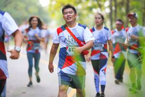 BIB: 4317
                            <button type="button" onclick="openModal(6366029)" class="btn btn-primary btn-sm float-right btn-popup" data-toggle="modal" data-target=".modal-high-quality">
                        <i class="fas fa-shopping-cart"></i> Add to Cart
                    </button>
                                            <button type="button" onclick="isThisMe(6366029, true)" class="btn btn-success btn-sm float-right btn-popup btn-isme hidden" data-toggle="tooltip" data-placement="bottom" title="นี่คือรูปของคุณใช่ไหม คลิกที่นี่เพื่อเอาเข้าอัลบั้ม">
                        <i class="fas fa-plus"></i> Add to album
                    </button>
                    <button type="button" onclick="isThisMe(6366029, false)" class="btn btn-warning btn-sm float-right btn-popup btn-isnotme hidden">
                        <i class="fas fa-ban"></i> Remove from album
                    </button>