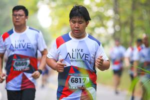 BIB: 6869, 6817
                            <button type="button" onclick="openModal(6366053)" class="btn btn-primary btn-sm float-right btn-popup" data-toggle="modal" data-target=".modal-high-quality">
                        <i class="fas fa-shopping-cart"></i> Add to Cart
                    </button>
                                            <button type="button" onclick="isThisMe(6366053, true)" class="btn btn-success btn-sm float-right btn-popup btn-isme hidden" data-toggle="tooltip" data-placement="bottom" title="นี่คือรูปของคุณใช่ไหม คลิกที่นี่เพื่อเอาเข้าอัลบั้ม">
                        <i class="fas fa-plus"></i> Add to album
                    </button>
                    <button type="button" onclick="isThisMe(6366053, false)" class="btn btn-warning btn-sm float-right btn-popup btn-isnotme hidden">
                        <i class="fas fa-ban"></i> Remove from album
                    </button>