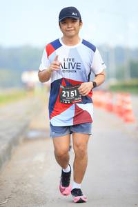 BIB: 2151, 124
                            <button type="button" onclick="openModal(6343902)" class="btn btn-primary btn-sm float-right btn-popup" data-toggle="modal" data-target=".modal-high-quality">
                        <i class="fas fa-shopping-cart"></i> Add to Cart
                    </button>
                                            <button type="button" onclick="isThisMe(6343902, true)" class="btn btn-success btn-sm float-right btn-popup btn-isme hidden" data-toggle="tooltip" data-placement="bottom" title="นี่คือรูปของคุณใช่ไหม คลิกที่นี่เพื่อเอาเข้าอัลบั้ม">
                        <i class="fas fa-plus"></i> Add to album
                    </button>
                    <button type="button" onclick="isThisMe(6343902, false)" class="btn btn-warning btn-sm float-right btn-popup btn-isnotme hidden">
                        <i class="fas fa-ban"></i> Remove from album
                    </button>