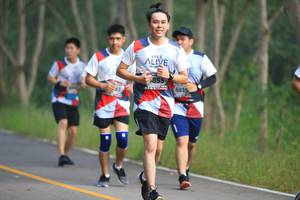 BIB: 855, 681
                            <button type="button" onclick="openModal(6356130)" class="btn btn-primary btn-sm float-right btn-popup" data-toggle="modal" data-target=".modal-high-quality">
                        <i class="fas fa-shopping-cart"></i> Add to Cart
                    </button>
                                            <button type="button" onclick="isThisMe(6356130, true)" class="btn btn-success btn-sm float-right btn-popup btn-isme hidden" data-toggle="tooltip" data-placement="bottom" title="นี่คือรูปของคุณใช่ไหม คลิกที่นี่เพื่อเอาเข้าอัลบั้ม">
                        <i class="fas fa-plus"></i> Add to album
                    </button>
                    <button type="button" onclick="isThisMe(6356130, false)" class="btn btn-warning btn-sm float-right btn-popup btn-isnotme hidden">
                        <i class="fas fa-ban"></i> Remove from album
                    </button>