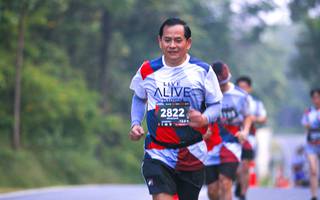 BIB: 2822
                            <button type="button" onclick="openModal(6370695)" class="btn btn-primary btn-sm float-right btn-popup" data-toggle="modal" data-target=".modal-high-quality">
                        <i class="fas fa-shopping-cart"></i> Add to Cart
                    </button>
                                            <button type="button" onclick="isThisMe(6370695, true)" class="btn btn-success btn-sm float-right btn-popup btn-isme hidden" data-toggle="tooltip" data-placement="bottom" title="นี่คือรูปของคุณใช่ไหม คลิกที่นี่เพื่อเอาเข้าอัลบั้ม">
                        <i class="fas fa-plus"></i> Add to album
                    </button>
                    <button type="button" onclick="isThisMe(6370695, false)" class="btn btn-warning btn-sm float-right btn-popup btn-isnotme hidden">
                        <i class="fas fa-ban"></i> Remove from album
                    </button>