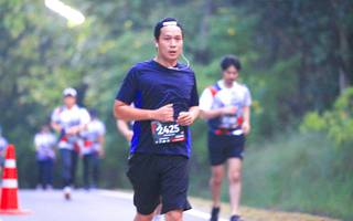 BIB: 2425
                            <button type="button" onclick="openModal(6370774)" class="btn btn-primary btn-sm float-right btn-popup" data-toggle="modal" data-target=".modal-high-quality">
                        <i class="fas fa-shopping-cart"></i> Add to Cart
                    </button>
                                            <button type="button" onclick="isThisMe(6370774, true)" class="btn btn-success btn-sm float-right btn-popup btn-isme hidden" data-toggle="tooltip" data-placement="bottom" title="นี่คือรูปของคุณใช่ไหม คลิกที่นี่เพื่อเอาเข้าอัลบั้ม">
                        <i class="fas fa-plus"></i> Add to album
                    </button>
                    <button type="button" onclick="isThisMe(6370774, false)" class="btn btn-warning btn-sm float-right btn-popup btn-isnotme hidden">
                        <i class="fas fa-ban"></i> Remove from album
                    </button>