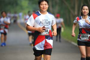 BIB: 6959
                            <button type="button" onclick="openModal(6357067)" class="btn btn-primary btn-sm float-right btn-popup" data-toggle="modal" data-target=".modal-high-quality">
                        <i class="fas fa-shopping-cart"></i> Add to Cart
                    </button>
                                            <button type="button" onclick="isThisMe(6357067, true)" class="btn btn-success btn-sm float-right btn-popup btn-isme hidden" data-toggle="tooltip" data-placement="bottom" title="นี่คือรูปของคุณใช่ไหม คลิกที่นี่เพื่อเอาเข้าอัลบั้ม">
                        <i class="fas fa-plus"></i> Add to album
                    </button>
                    <button type="button" onclick="isThisMe(6357067, false)" class="btn btn-warning btn-sm float-right btn-popup btn-isnotme hidden">
                        <i class="fas fa-ban"></i> Remove from album
                    </button>