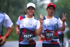 BIB: 2516, 2517, 128
                            <button type="button" onclick="openModal(6370483)" class="btn btn-primary btn-sm float-right btn-popup" data-toggle="modal" data-target=".modal-high-quality">
                        <i class="fas fa-shopping-cart"></i> Add to Cart
                    </button>
                                            <button type="button" onclick="isThisMe(6370483, true)" class="btn btn-success btn-sm float-right btn-popup btn-isme hidden" data-toggle="tooltip" data-placement="bottom" title="นี่คือรูปของคุณใช่ไหม คลิกที่นี่เพื่อเอาเข้าอัลบั้ม">
                        <i class="fas fa-plus"></i> Add to album
                    </button>
                    <button type="button" onclick="isThisMe(6370483, false)" class="btn btn-warning btn-sm float-right btn-popup btn-isnotme hidden">
                        <i class="fas fa-ban"></i> Remove from album
                    </button>