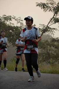 BIB: 2506, 2202, 2512
                            <button type="button" onclick="openModal(6366237)" class="btn btn-primary btn-sm float-right btn-popup" data-toggle="modal" data-target=".modal-high-quality">
                        <i class="fas fa-shopping-cart"></i> Add to Cart
                    </button>
                                            <button type="button" onclick="isThisMe(6366237, true)" class="btn btn-success btn-sm float-right btn-popup btn-isme hidden" data-toggle="tooltip" data-placement="bottom" title="นี่คือรูปของคุณใช่ไหม คลิกที่นี่เพื่อเอาเข้าอัลบั้ม">
                        <i class="fas fa-plus"></i> Add to album
                    </button>
                    <button type="button" onclick="isThisMe(6366237, false)" class="btn btn-warning btn-sm float-right btn-popup btn-isnotme hidden">
                        <i class="fas fa-ban"></i> Remove from album
                    </button>