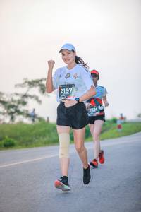 BIB: 2197, 2224
                            <button type="button" onclick="openModal(6363578)" class="btn btn-primary btn-sm float-right btn-popup" data-toggle="modal" data-target=".modal-high-quality">
                        <i class="fas fa-shopping-cart"></i> Add to Cart
                    </button>
                                            <button type="button" onclick="isThisMe(6363578, true)" class="btn btn-success btn-sm float-right btn-popup btn-isme hidden" data-toggle="tooltip" data-placement="bottom" title="นี่คือรูปของคุณใช่ไหม คลิกที่นี่เพื่อเอาเข้าอัลบั้ม">
                        <i class="fas fa-plus"></i> Add to album
                    </button>
                    <button type="button" onclick="isThisMe(6363578, false)" class="btn btn-warning btn-sm float-right btn-popup btn-isnotme hidden">
                        <i class="fas fa-ban"></i> Remove from album
                    </button>