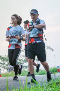 BIB: 6403, 6923
                            <button type="button" onclick="openModal(6366967)" class="btn btn-primary btn-sm float-right btn-popup" data-toggle="modal" data-target=".modal-high-quality">
                        <i class="fas fa-shopping-cart"></i> Add to Cart
                    </button>
                                            <button type="button" onclick="isThisMe(6366967, true)" class="btn btn-success btn-sm float-right btn-popup btn-isme hidden" data-toggle="tooltip" data-placement="bottom" title="นี่คือรูปของคุณใช่ไหม คลิกที่นี่เพื่อเอาเข้าอัลบั้ม">
                        <i class="fas fa-plus"></i> Add to album
                    </button>
                    <button type="button" onclick="isThisMe(6366967, false)" class="btn btn-warning btn-sm float-right btn-popup btn-isnotme hidden">
                        <i class="fas fa-ban"></i> Remove from album
                    </button>