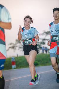 BIB: 2129, 2216, 1230
                            <button type="button" onclick="openModal(6363410)" class="btn btn-primary btn-sm float-right btn-popup" data-toggle="modal" data-target=".modal-high-quality">
                        <i class="fas fa-shopping-cart"></i> Add to Cart
                    </button>
                                            <button type="button" onclick="isThisMe(6363410, true)" class="btn btn-success btn-sm float-right btn-popup btn-isme hidden" data-toggle="tooltip" data-placement="bottom" title="นี่คือรูปของคุณใช่ไหม คลิกที่นี่เพื่อเอาเข้าอัลบั้ม">
                        <i class="fas fa-plus"></i> Add to album
                    </button>
                    <button type="button" onclick="isThisMe(6363410, false)" class="btn btn-warning btn-sm float-right btn-popup btn-isnotme hidden">
                        <i class="fas fa-ban"></i> Remove from album
                    </button>