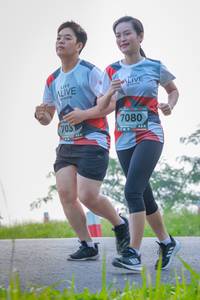 BIB: 7080, 703
                            <button type="button" onclick="openModal(6369573)" class="btn btn-primary btn-sm float-right btn-popup" data-toggle="modal" data-target=".modal-high-quality">
                        <i class="fas fa-shopping-cart"></i> Add to Cart
                    </button>
                                            <button type="button" onclick="isThisMe(6369573, true)" class="btn btn-success btn-sm float-right btn-popup btn-isme hidden" data-toggle="tooltip" data-placement="bottom" title="นี่คือรูปของคุณใช่ไหม คลิกที่นี่เพื่อเอาเข้าอัลบั้ม">
                        <i class="fas fa-plus"></i> Add to album
                    </button>
                    <button type="button" onclick="isThisMe(6369573, false)" class="btn btn-warning btn-sm float-right btn-popup btn-isnotme hidden">
                        <i class="fas fa-ban"></i> Remove from album
                    </button>