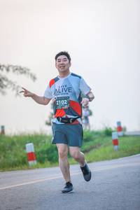 BIB: 2102
                            <button type="button" onclick="openModal(6363614)" class="btn btn-primary btn-sm float-right btn-popup" data-toggle="modal" data-target=".modal-high-quality">
                        <i class="fas fa-shopping-cart"></i> Add to Cart
                    </button>
                                            <button type="button" onclick="isThisMe(6363614, true)" class="btn btn-success btn-sm float-right btn-popup btn-isme hidden" data-toggle="tooltip" data-placement="bottom" title="นี่คือรูปของคุณใช่ไหม คลิกที่นี่เพื่อเอาเข้าอัลบั้ม">
                        <i class="fas fa-plus"></i> Add to album
                    </button>
                    <button type="button" onclick="isThisMe(6363614, false)" class="btn btn-warning btn-sm float-right btn-popup btn-isnotme hidden">
                        <i class="fas fa-ban"></i> Remove from album
                    </button>