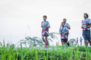 BIB: 835
                            <button type="button" onclick="openModal(6369295)" class="btn btn-primary btn-sm float-right btn-popup" data-toggle="modal" data-target=".modal-high-quality">
                        <i class="fas fa-shopping-cart"></i> Add to Cart
                    </button>
                                            <button type="button" onclick="isThisMe(6369295, true)" class="btn btn-success btn-sm float-right btn-popup btn-isme hidden" data-toggle="tooltip" data-placement="bottom" title="นี่คือรูปของคุณใช่ไหม คลิกที่นี่เพื่อเอาเข้าอัลบั้ม">
                        <i class="fas fa-plus"></i> Add to album
                    </button>
                    <button type="button" onclick="isThisMe(6369295, false)" class="btn btn-warning btn-sm float-right btn-popup btn-isnotme hidden">
                        <i class="fas fa-ban"></i> Remove from album
                    </button>