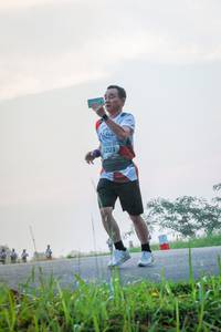 BIB: 6201
                            <button type="button" onclick="openModal(6366951)" class="btn btn-primary btn-sm float-right btn-popup" data-toggle="modal" data-target=".modal-high-quality">
                        <i class="fas fa-shopping-cart"></i> Add to Cart
                    </button>
                                            <button type="button" onclick="isThisMe(6366951, true)" class="btn btn-success btn-sm float-right btn-popup btn-isme hidden" data-toggle="tooltip" data-placement="bottom" title="นี่คือรูปของคุณใช่ไหม คลิกที่นี่เพื่อเอาเข้าอัลบั้ม">
                        <i class="fas fa-plus"></i> Add to album
                    </button>
                    <button type="button" onclick="isThisMe(6366951, false)" class="btn btn-warning btn-sm float-right btn-popup btn-isnotme hidden">
                        <i class="fas fa-ban"></i> Remove from album
                    </button>