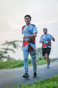 BIB: 3038
                            <button type="button" onclick="openModal(6366927)" class="btn btn-primary btn-sm float-right btn-popup" data-toggle="modal" data-target=".modal-high-quality">
                        <i class="fas fa-shopping-cart"></i> Add to Cart
                    </button>
                                            <button type="button" onclick="isThisMe(6366927, true)" class="btn btn-success btn-sm float-right btn-popup btn-isme hidden" data-toggle="tooltip" data-placement="bottom" title="นี่คือรูปของคุณใช่ไหม คลิกที่นี่เพื่อเอาเข้าอัลบั้ม">
                        <i class="fas fa-plus"></i> Add to album
                    </button>
                    <button type="button" onclick="isThisMe(6366927, false)" class="btn btn-warning btn-sm float-right btn-popup btn-isnotme hidden">
                        <i class="fas fa-ban"></i> Remove from album
                    </button>