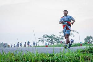 BIB: 890
                            <button type="button" onclick="openModal(6369261)" class="btn btn-primary btn-sm float-right btn-popup" data-toggle="modal" data-target=".modal-high-quality">
                        <i class="fas fa-shopping-cart"></i> Add to Cart
                    </button>
                                            <button type="button" onclick="isThisMe(6369261, true)" class="btn btn-success btn-sm float-right btn-popup btn-isme hidden" data-toggle="tooltip" data-placement="bottom" title="นี่คือรูปของคุณใช่ไหม คลิกที่นี่เพื่อเอาเข้าอัลบั้ม">
                        <i class="fas fa-plus"></i> Add to album
                    </button>
                    <button type="button" onclick="isThisMe(6369261, false)" class="btn btn-warning btn-sm float-right btn-popup btn-isnotme hidden">
                        <i class="fas fa-ban"></i> Remove from album
                    </button>