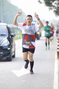 BIB: 2160
                            <button type="button" onclick="openModal(6371628)" class="btn btn-primary btn-sm float-right btn-popup" data-toggle="modal" data-target=".modal-high-quality">
                        <i class="fas fa-shopping-cart"></i> Add to Cart
                    </button>
                                            <button type="button" onclick="isThisMe(6371628, true)" class="btn btn-success btn-sm float-right btn-popup btn-isme hidden" data-toggle="tooltip" data-placement="bottom" title="นี่คือรูปของคุณใช่ไหม คลิกที่นี่เพื่อเอาเข้าอัลบั้ม">
                        <i class="fas fa-plus"></i> Add to album
                    </button>
                    <button type="button" onclick="isThisMe(6371628, false)" class="btn btn-warning btn-sm float-right btn-popup btn-isnotme hidden">
                        <i class="fas fa-ban"></i> Remove from album
                    </button>