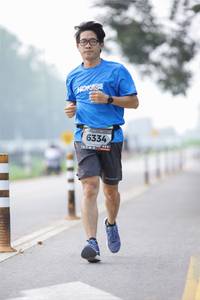 BIB: 6334
                            <button type="button" onclick="openModal(6371329)" class="btn btn-primary btn-sm float-right btn-popup" data-toggle="modal" data-target=".modal-high-quality">
                        <i class="fas fa-shopping-cart"></i> Add to Cart
                    </button>
                                            <button type="button" onclick="isThisMe(6371329, true)" class="btn btn-success btn-sm float-right btn-popup btn-isme hidden" data-toggle="tooltip" data-placement="bottom" title="นี่คือรูปของคุณใช่ไหม คลิกที่นี่เพื่อเอาเข้าอัลบั้ม">
                        <i class="fas fa-plus"></i> Add to album
                    </button>
                    <button type="button" onclick="isThisMe(6371329, false)" class="btn btn-warning btn-sm float-right btn-popup btn-isnotme hidden">
                        <i class="fas fa-ban"></i> Remove from album
                    </button>