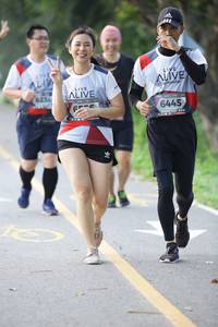 BIB: 6234, 6445
                            <button type="button" onclick="openModal(6371441)" class="btn btn-primary btn-sm float-right btn-popup" data-toggle="modal" data-target=".modal-high-quality">
                        <i class="fas fa-shopping-cart"></i> Add to Cart
                    </button>
                                            <button type="button" onclick="isThisMe(6371441, true)" class="btn btn-success btn-sm float-right btn-popup btn-isme hidden" data-toggle="tooltip" data-placement="bottom" title="นี่คือรูปของคุณใช่ไหม คลิกที่นี่เพื่อเอาเข้าอัลบั้ม">
                        <i class="fas fa-plus"></i> Add to album
                    </button>
                    <button type="button" onclick="isThisMe(6371441, false)" class="btn btn-warning btn-sm float-right btn-popup btn-isnotme hidden">
                        <i class="fas fa-ban"></i> Remove from album
                    </button>