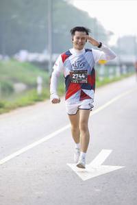 BIB: 2744
                            <button type="button" onclick="openModal(6372328)" class="btn btn-primary btn-sm float-right btn-popup" data-toggle="modal" data-target=".modal-high-quality">
                        <i class="fas fa-shopping-cart"></i> Add to Cart
                    </button>
                                            <button type="button" onclick="isThisMe(6372328, true)" class="btn btn-success btn-sm float-right btn-popup btn-isme hidden" data-toggle="tooltip" data-placement="bottom" title="นี่คือรูปของคุณใช่ไหม คลิกที่นี่เพื่อเอาเข้าอัลบั้ม">
                        <i class="fas fa-plus"></i> Add to album
                    </button>
                    <button type="button" onclick="isThisMe(6372328, false)" class="btn btn-warning btn-sm float-right btn-popup btn-isnotme hidden">
                        <i class="fas fa-ban"></i> Remove from album
                    </button>