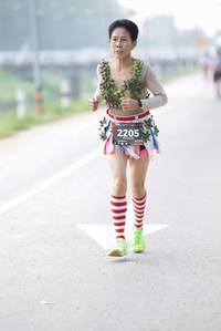 BIB: 2205, 123
                            <button type="button" onclick="openModal(6371465)" class="btn btn-primary btn-sm float-right btn-popup" data-toggle="modal" data-target=".modal-high-quality">
                        <i class="fas fa-shopping-cart"></i> Add to Cart
                    </button>
                                            <button type="button" onclick="isThisMe(6371465, true)" class="btn btn-success btn-sm float-right btn-popup btn-isme hidden" data-toggle="tooltip" data-placement="bottom" title="นี่คือรูปของคุณใช่ไหม คลิกที่นี่เพื่อเอาเข้าอัลบั้ม">
                        <i class="fas fa-plus"></i> Add to album
                    </button>
                    <button type="button" onclick="isThisMe(6371465, false)" class="btn btn-warning btn-sm float-right btn-popup btn-isnotme hidden">
                        <i class="fas fa-ban"></i> Remove from album
                    </button>