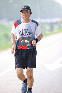 BIB: 2104, 128
                            <button type="button" onclick="openModal(6371469)" class="btn btn-primary btn-sm float-right btn-popup" data-toggle="modal" data-target=".modal-high-quality">
                        <i class="fas fa-shopping-cart"></i> Add to Cart
                    </button>
                                            <button type="button" onclick="isThisMe(6371469, true)" class="btn btn-success btn-sm float-right btn-popup btn-isme hidden" data-toggle="tooltip" data-placement="bottom" title="นี่คือรูปของคุณใช่ไหม คลิกที่นี่เพื่อเอาเข้าอัลบั้ม">
                        <i class="fas fa-plus"></i> Add to album
                    </button>
                    <button type="button" onclick="isThisMe(6371469, false)" class="btn btn-warning btn-sm float-right btn-popup btn-isnotme hidden">
                        <i class="fas fa-ban"></i> Remove from album
                    </button>