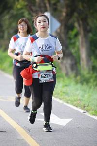 BIB: 6279
                            <button type="button" onclick="openModal(6372385)" class="btn btn-primary btn-sm float-right btn-popup" data-toggle="modal" data-target=".modal-high-quality">
                        <i class="fas fa-shopping-cart"></i> Add to Cart
                    </button>
                                            <button type="button" onclick="isThisMe(6372385, true)" class="btn btn-success btn-sm float-right btn-popup btn-isme hidden" data-toggle="tooltip" data-placement="bottom" title="นี่คือรูปของคุณใช่ไหม คลิกที่นี่เพื่อเอาเข้าอัลบั้ม">
                        <i class="fas fa-plus"></i> Add to album
                    </button>
                    <button type="button" onclick="isThisMe(6372385, false)" class="btn btn-warning btn-sm float-right btn-popup btn-isnotme hidden">
                        <i class="fas fa-ban"></i> Remove from album
                    </button>