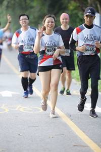 BIB: 6234, 6556, 3445
                            <button type="button" onclick="openModal(6371436)" class="btn btn-primary btn-sm float-right btn-popup" data-toggle="modal" data-target=".modal-high-quality">
                        <i class="fas fa-shopping-cart"></i> Add to Cart
                    </button>
                                            <button type="button" onclick="isThisMe(6371436, true)" class="btn btn-success btn-sm float-right btn-popup btn-isme hidden" data-toggle="tooltip" data-placement="bottom" title="นี่คือรูปของคุณใช่ไหม คลิกที่นี่เพื่อเอาเข้าอัลบั้ม">
                        <i class="fas fa-plus"></i> Add to album
                    </button>
                    <button type="button" onclick="isThisMe(6371436, false)" class="btn btn-warning btn-sm float-right btn-popup btn-isnotme hidden">
                        <i class="fas fa-ban"></i> Remove from album
                    </button>